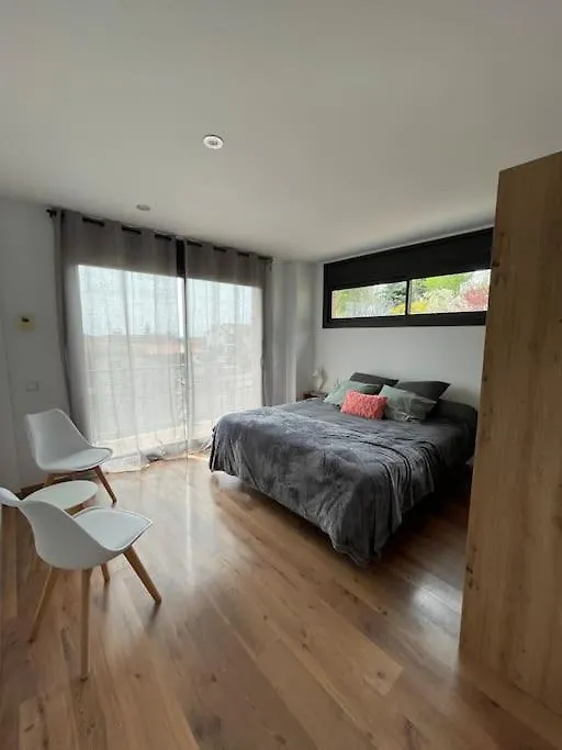 Casa Para 8 Personas En Berga - Alberga Feriehus
