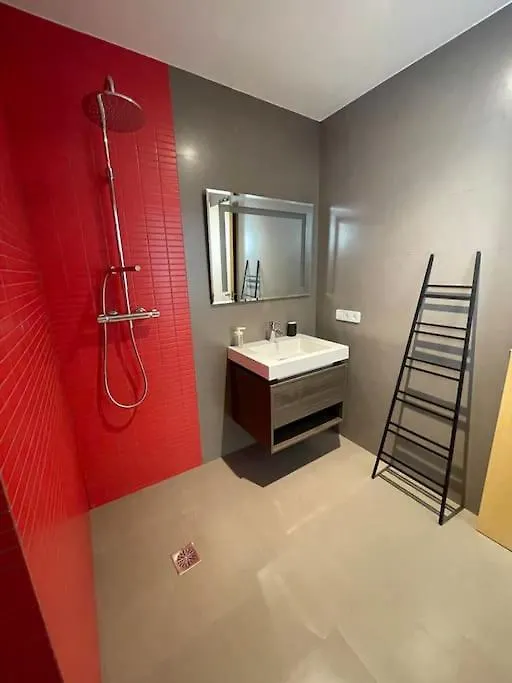 Casa Para 8 Personas En Berga - Alberga Feriehus